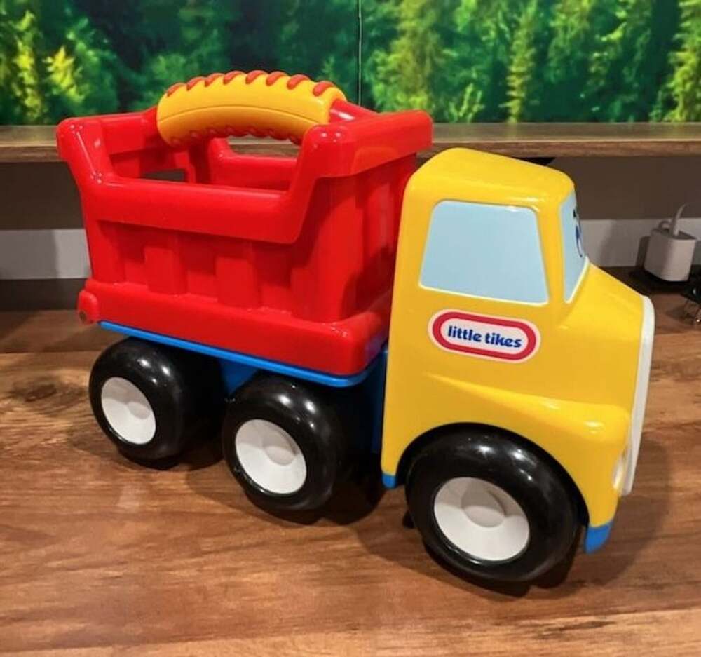 Little Tikes Handle Haulers Donnie Dump Truck